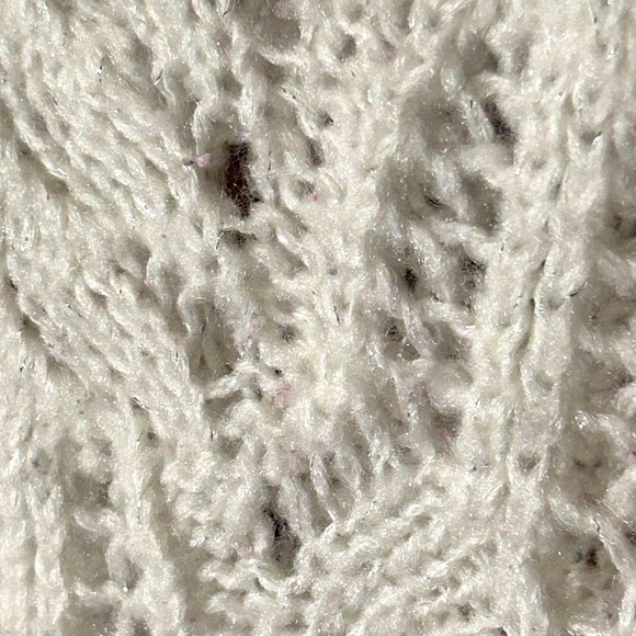 Ivory Open Knit Sparkling Vintage Long-sleeve pull over sweater by Decree - Picture 9 of 10